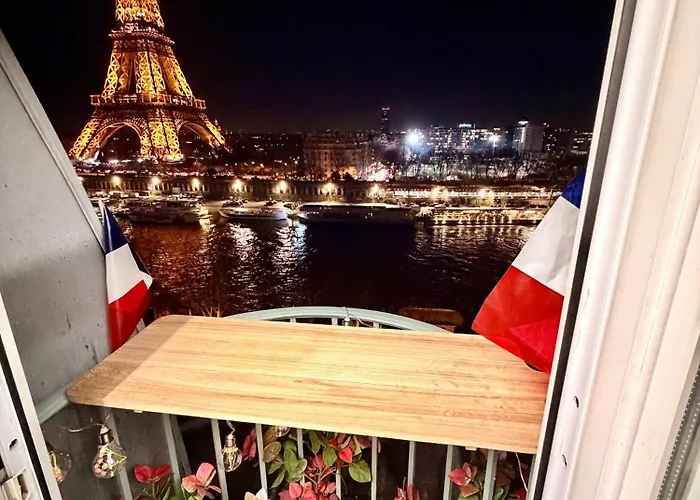 Apartment Face A La Tour Eiffel *