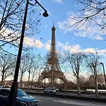 아파트 Face A La Tour Eiffel