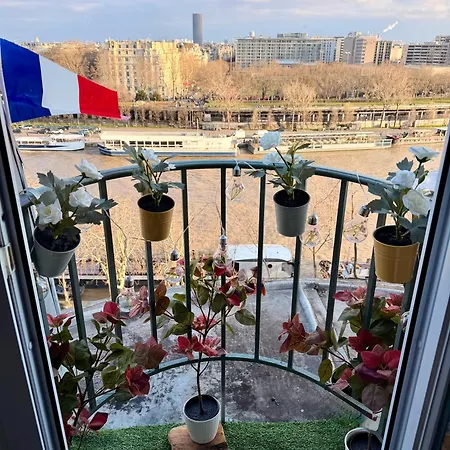 Face A La Tour Eiffel דירה פריז